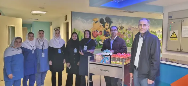 گرامیداشت روز دختر با عیادت از کودکان بستری و دیدار با کودکان مهدکودک سینا 