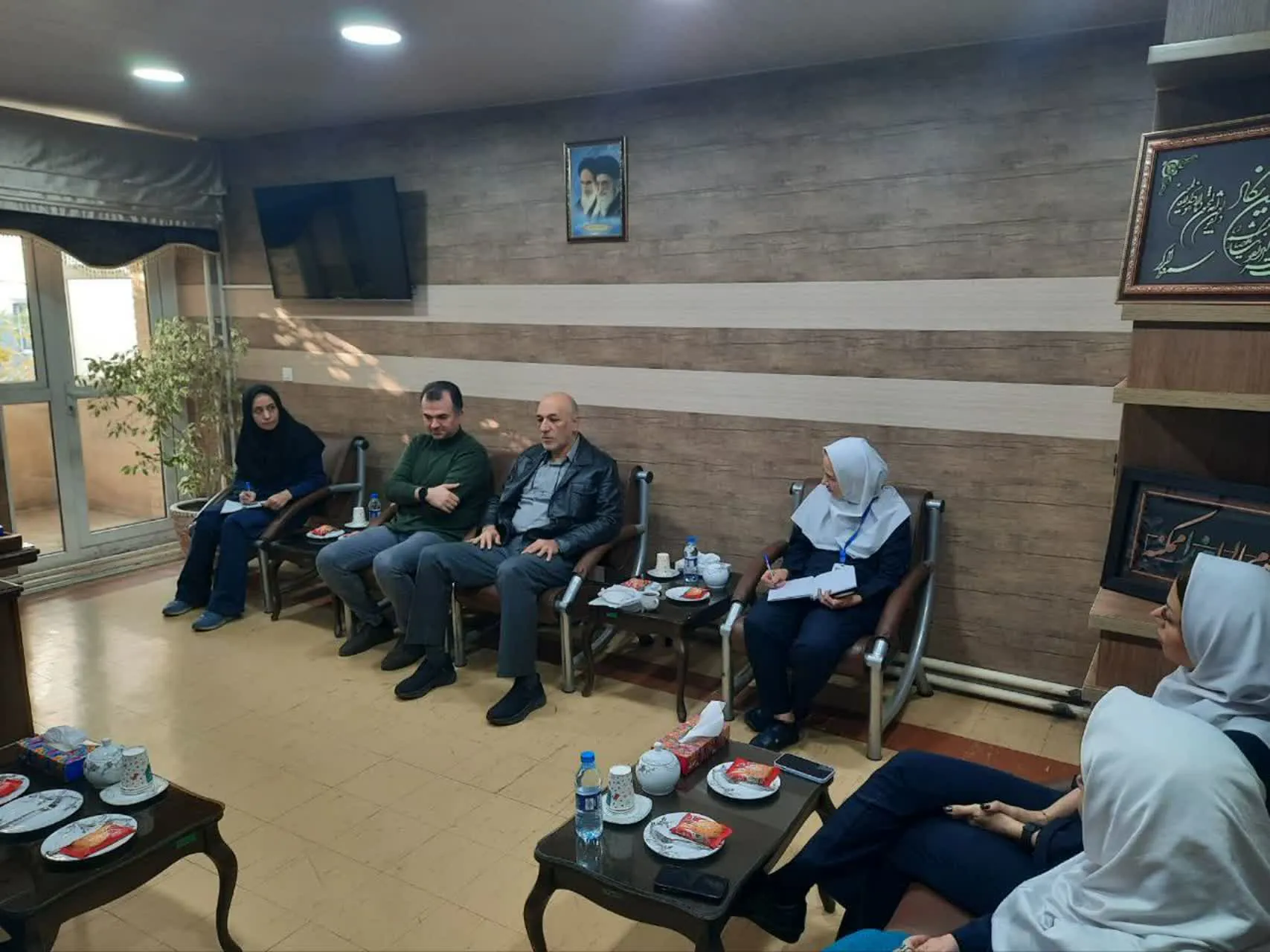 تاکید بر تحویل ایمن بیمار در نشست تخصصی بیمارستان